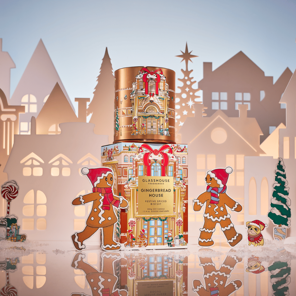 Gingerbread House Candle 380g